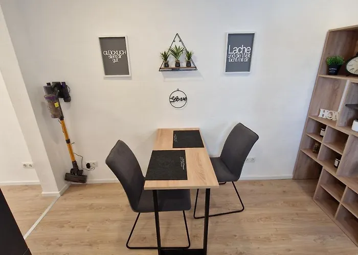 Appartment-Ferienwohnung mit Küche, Bad, WLAN, Klimaanlage, Modern eingerichtet